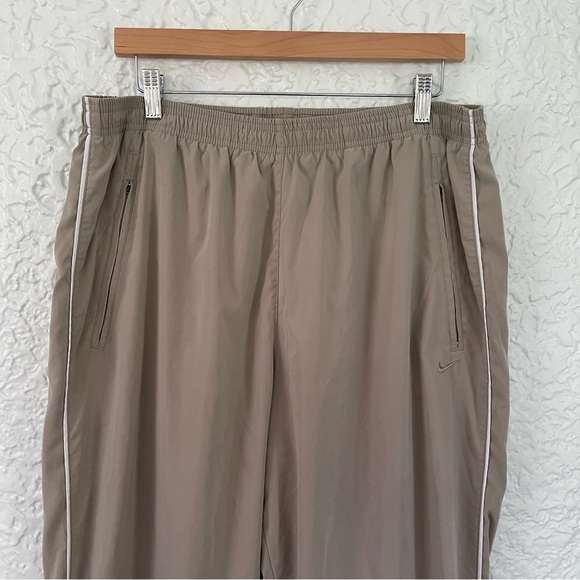 Nike Men’s Vintage Track Pants XL Tan Beige with Side Stripes - Picture 3 of 9